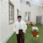 Profesor de Lengua Castellana y Literatura de alumnos que cursen primaria o ESO